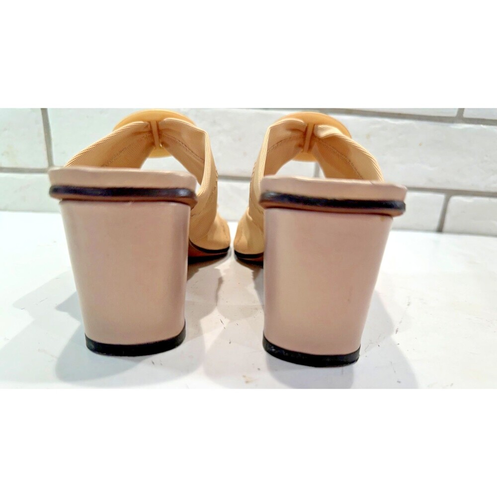 Donald J Pliner Beige Fabric Upper 2.5in Block Heels Womens Size 5.5M Made Spain - Picture 7 of 11
